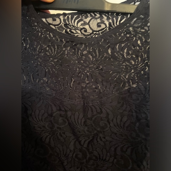 Women’s tops - Picture 2 of 6